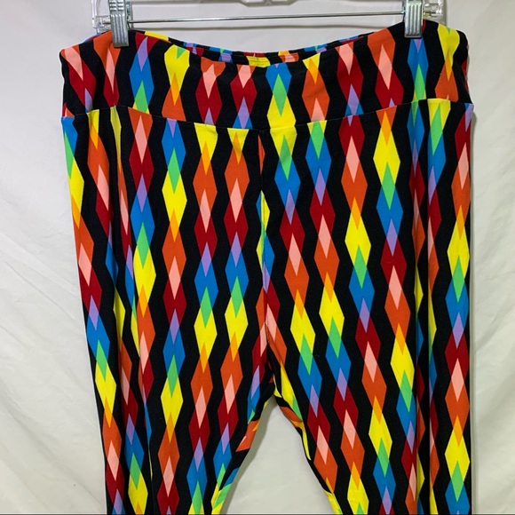 NWOT Lularoe TC2 Leggings with Rainbow diamonds - Picture 3 of 5